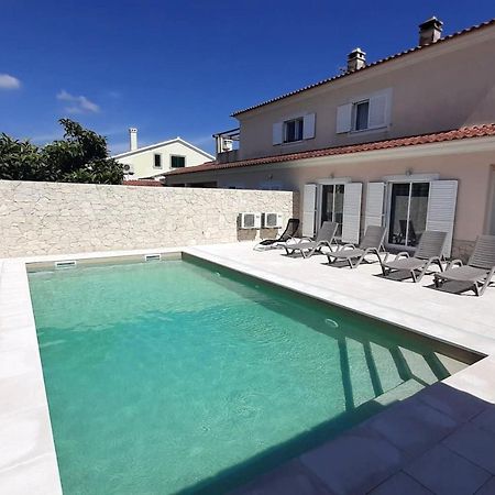 Spacious House In Aldeia Dos Pinheiros With Pool Азейтау Екстериор снимка