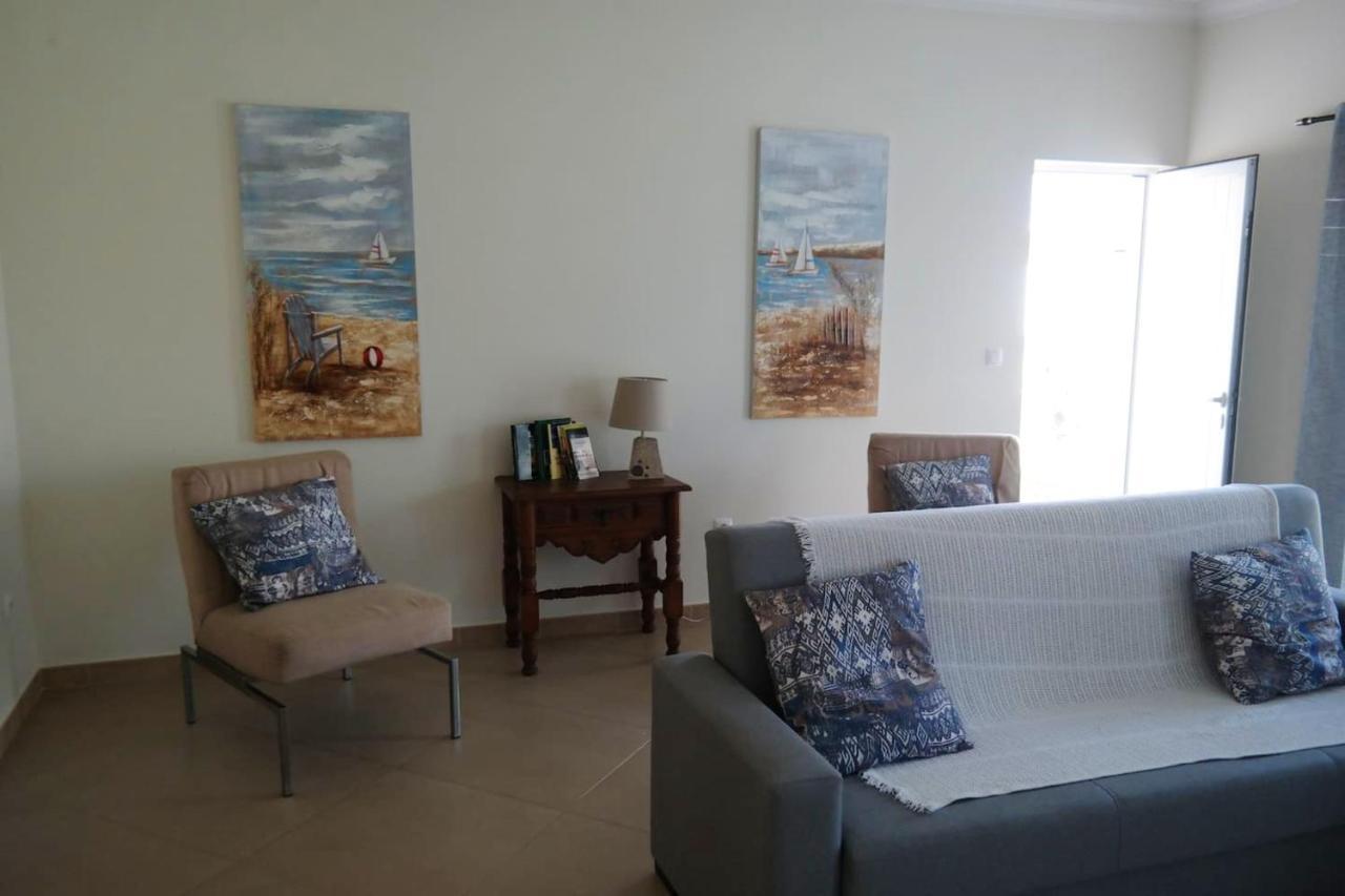 Spacious House In Aldeia Dos Pinheiros With Pool Азейтау Екстериор снимка