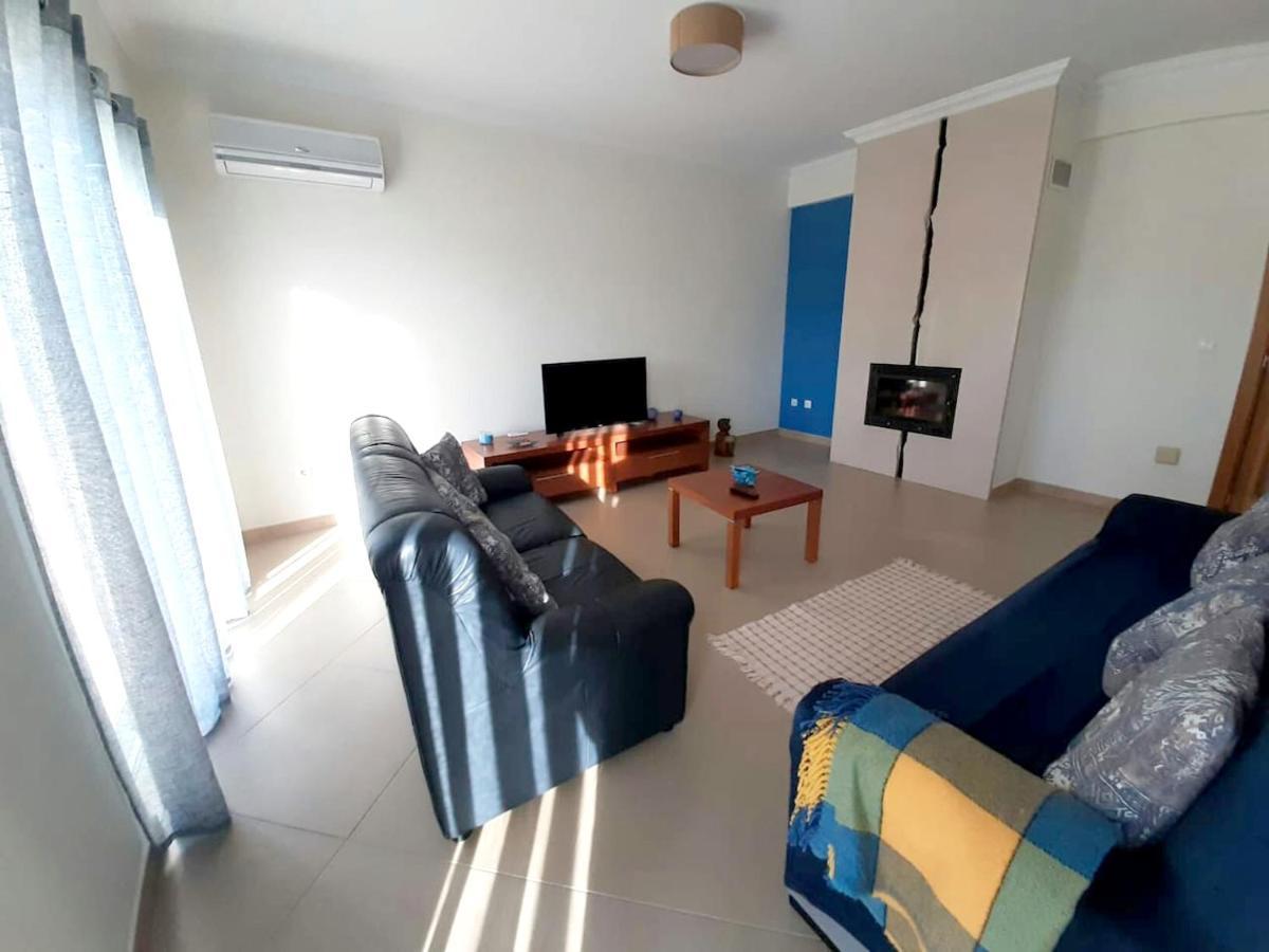Spacious House In Aldeia Dos Pinheiros With Pool Азейтау Екстериор снимка