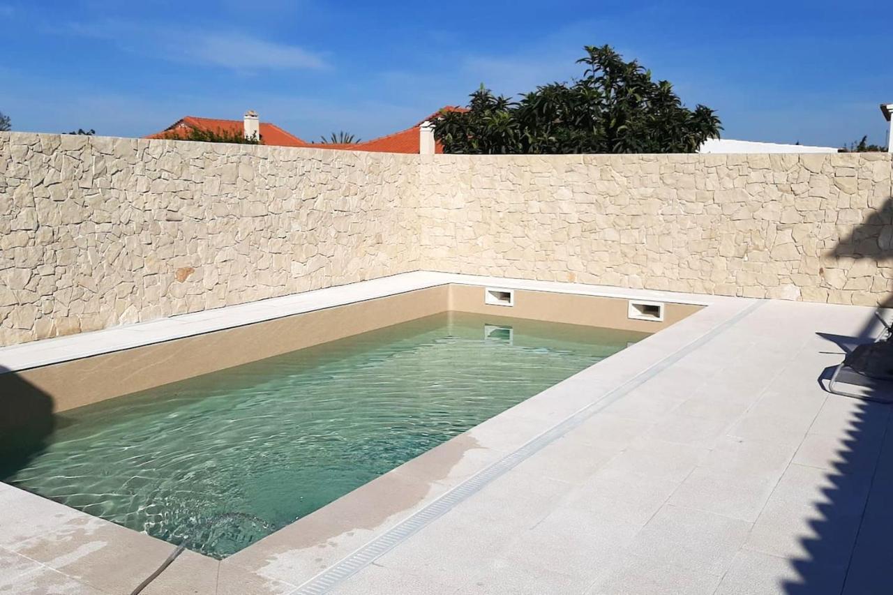Spacious House In Aldeia Dos Pinheiros With Pool Азейтау Екстериор снимка